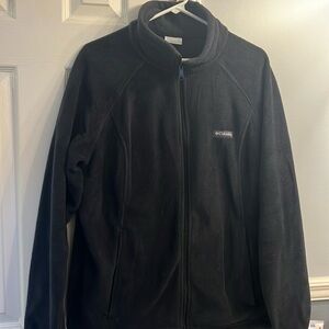 Columbia women’s gray zip up jacket size XXL